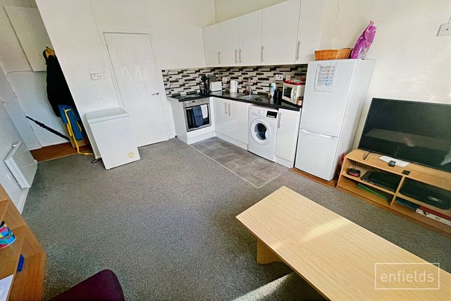 Flat for sale in Peveril Road, Southampton