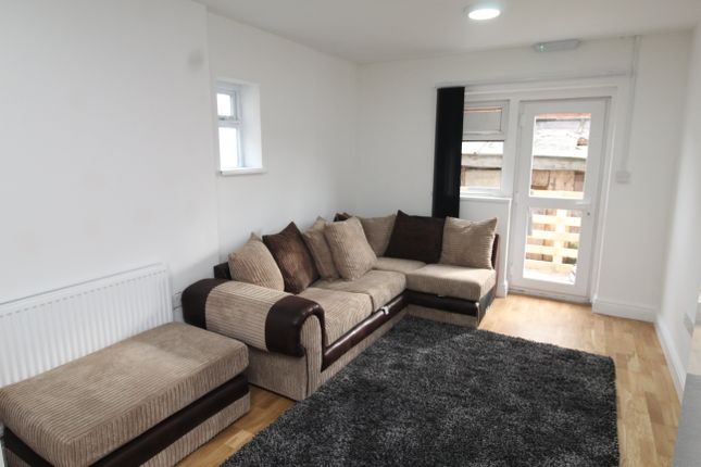 Thumbnail Property to rent in Pen Y Wain Road, Cathays, Cardiff