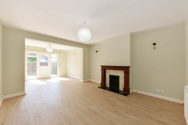 5-bed house on 89, Costons Avenue, Greenford, £749,000