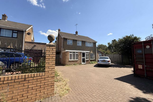 4-bed house on Westview House, West View, Feltham, £350,000