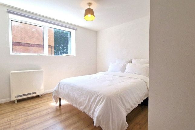 MILLINERS WAY, MILLINERS COURT, LUTON photo 5