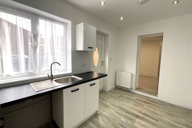 1B, Kings Road, Doncaster photo 3
