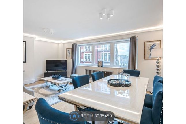 Flat, Hans Crescent, London photo 3