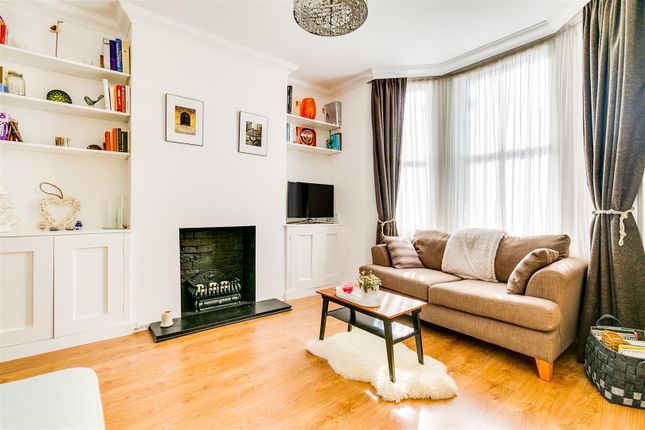 Thumbnail Flat to rent in Clovelly Road, London
