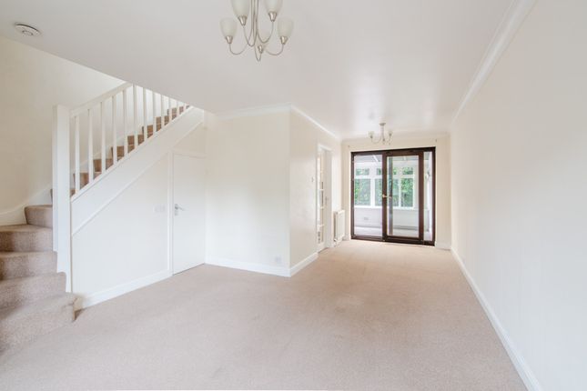 88, Gloucester Road, West Yorkshire photo 3