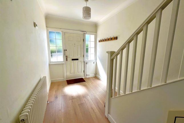 Southborough Lane, Bromley photo 5