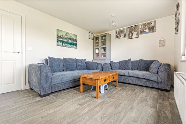 46, Broomfield Crescent, Leicester photo 4