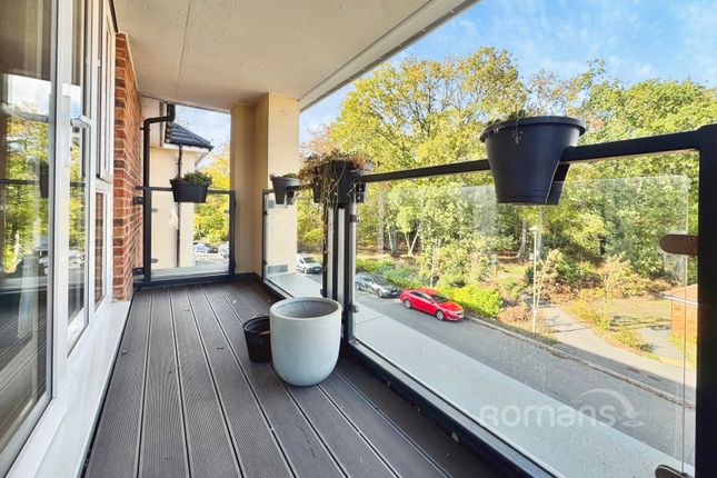 8, Crane House, Blackwater photo 2