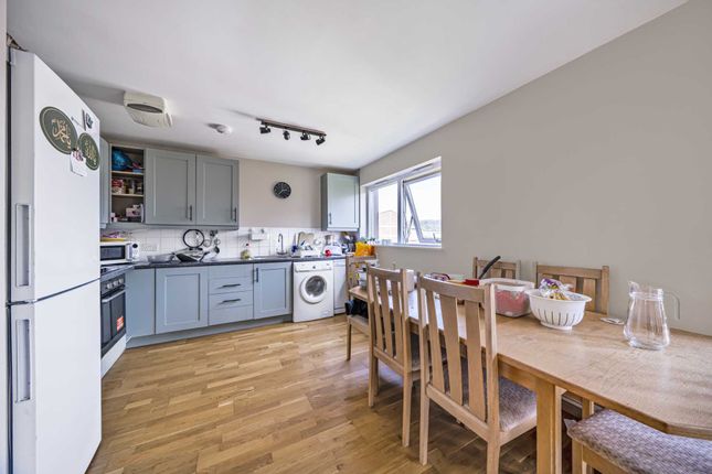 Flat for sale in Guildmaster Court, High Wycombe