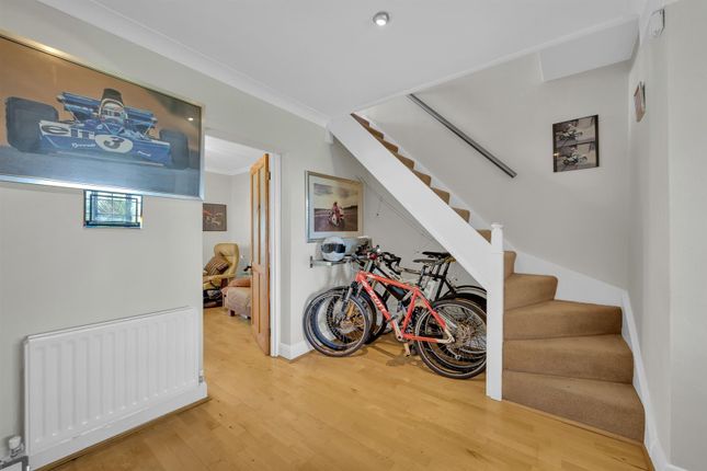 33, Fox Lane, Keston photo 4