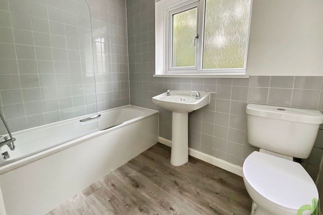 142 Blackburn Road, Accrington photo 2