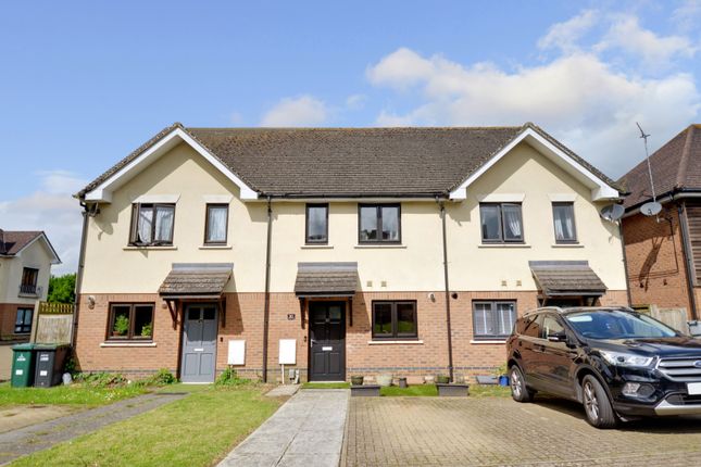 Thumbnail Terraced house for sale in Wentworth Drive, Watford