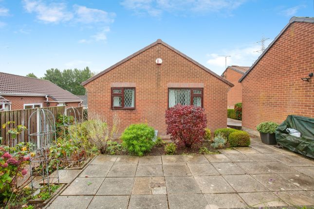 4, Deanhead Drive, Sheffield photo 2