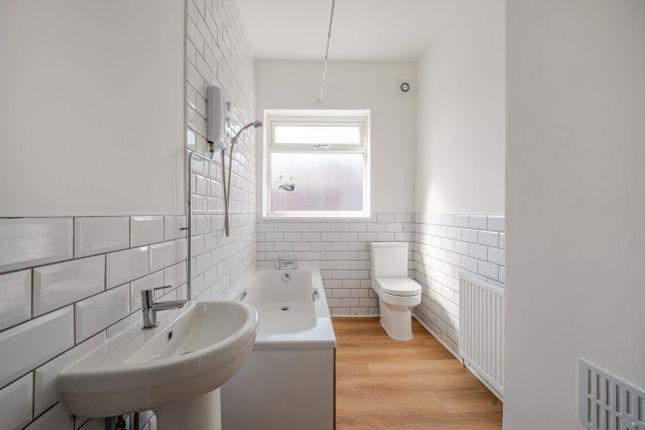 7, Letchworth Street, Greater Manchester photo 4