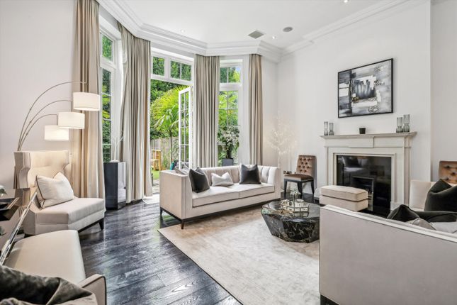 Charlotte Terrace, Esher photo 3