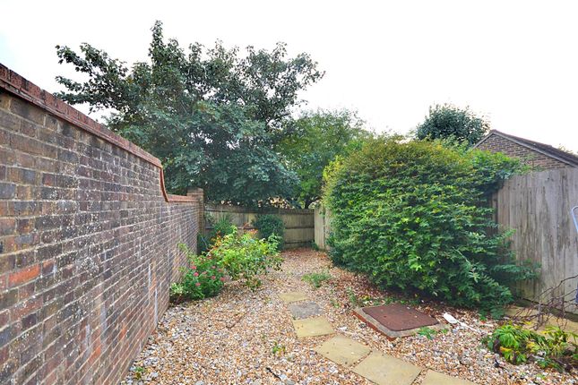 14, Chestnut Road, Dorchester photo 3
