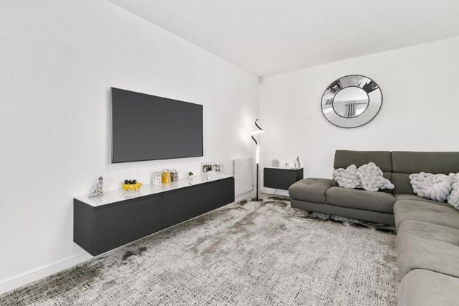55 Rosemont Place, Glasgow photo 3