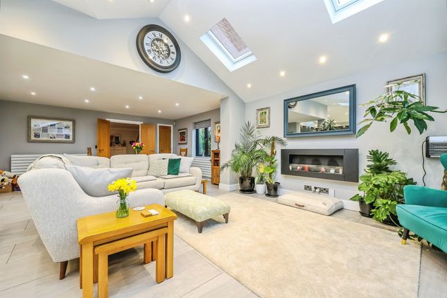 21, Pentridge Drive, Ilkeston photo 4