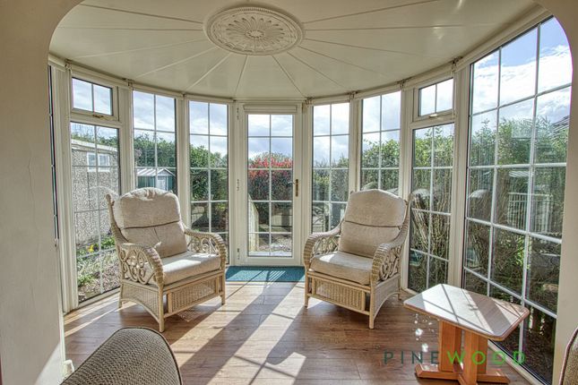 3 Woodland Grove, Chesterfield photo 4