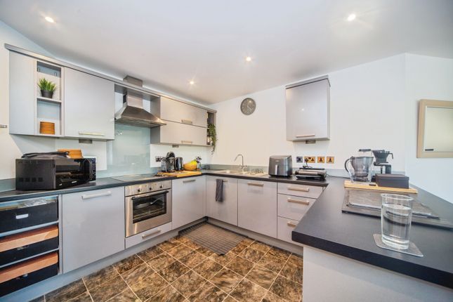 Flat 23, Lordsdale Court,, Seacole Gardens, Hampshire photo 3