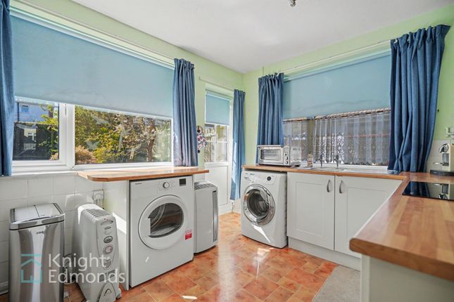6 Orchard Close, Maidstone photo 4