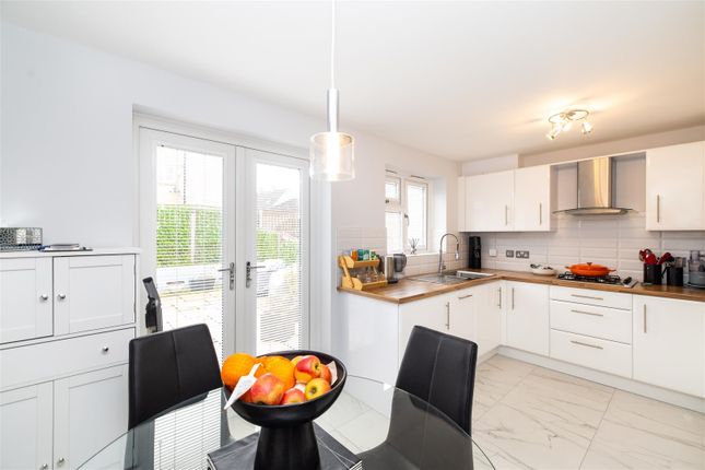 4A, Common Lane, Leeds photo 4