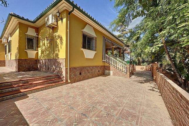 Villa for sale in Pinos De Alhaurin, Malaga, Spain, Andalusia, Spain