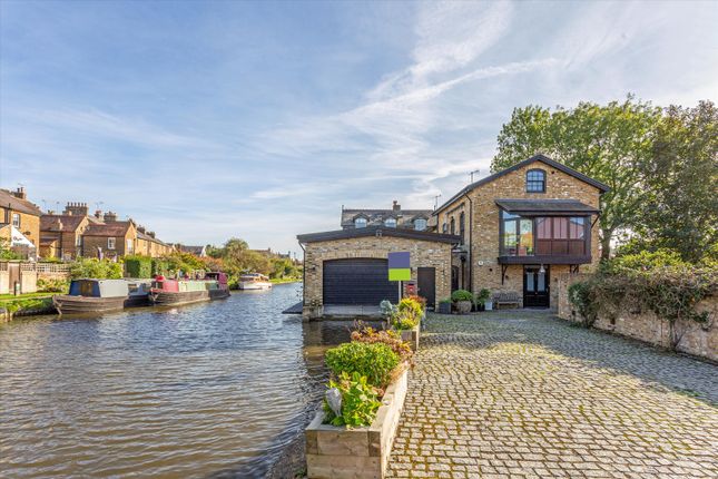 Thumbnail Detached house for sale in Castle Wharf, Berkhamsted, Herts