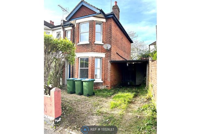 Semi-detached house to rent in Wilton Avenue, Southampton