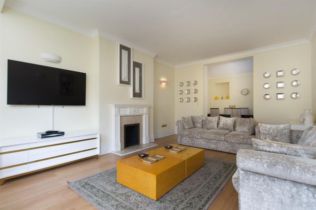 107, Clive Court, London photo 2