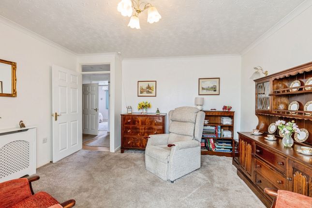 6, Lansdown Gardens, Worle photo 4