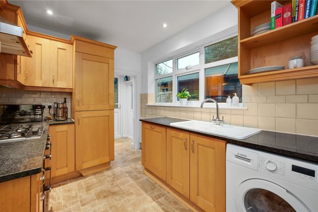 18, Tillingbourne Road, Guildford photo 4