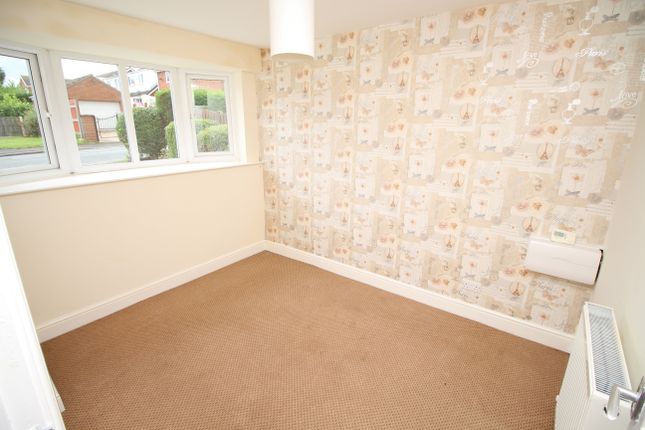 1, Broom Close, Rotherham photo 5