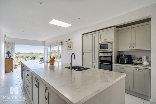 4, Bestwall Crescent, Wareham photo 4