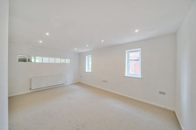 14, OAKWELL AVENUE, LEEDS photo 4