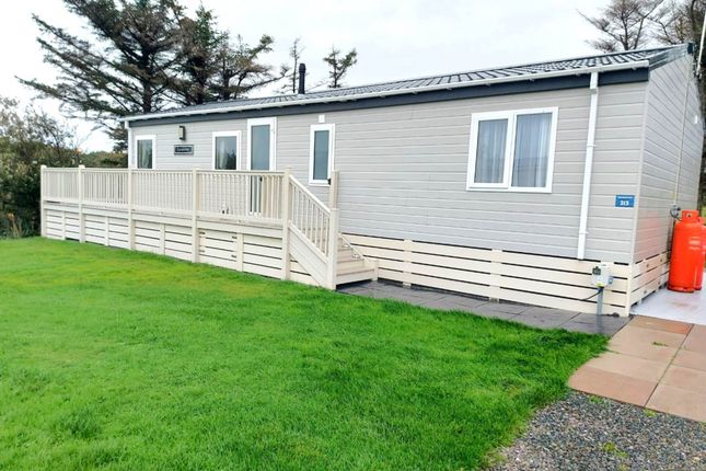 Thumbnail Lodge for sale in Talybont