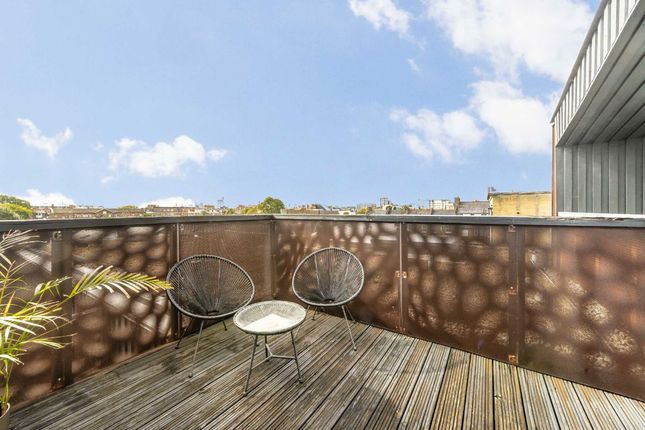 Apartment 8, 45, Holmes Road, London photo 4
