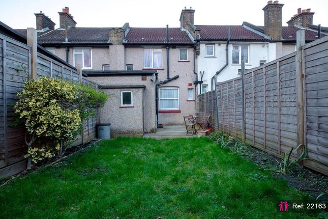 Terraced house for sale in Ritchie Road, Woodside, Croydon