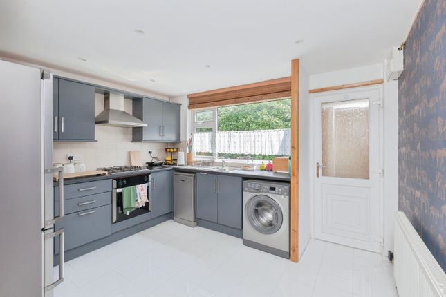 27, Grace Road, Leicester photo 3