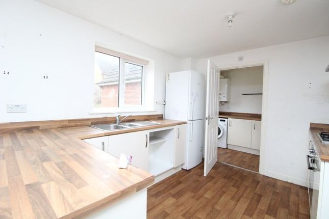 18 Clay Avenue, Bedford photo 3