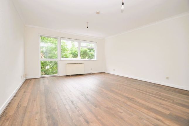 20 Concord House, Coombe Road, New Malden photo 2