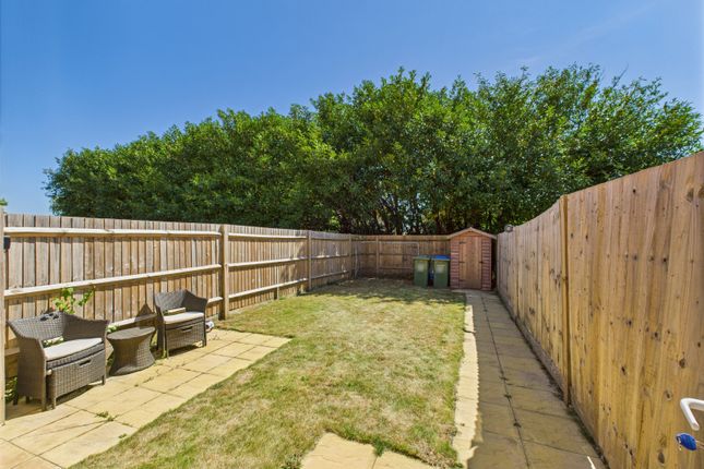 34 Phoenix Drive, Warsash, Southampton photo 2