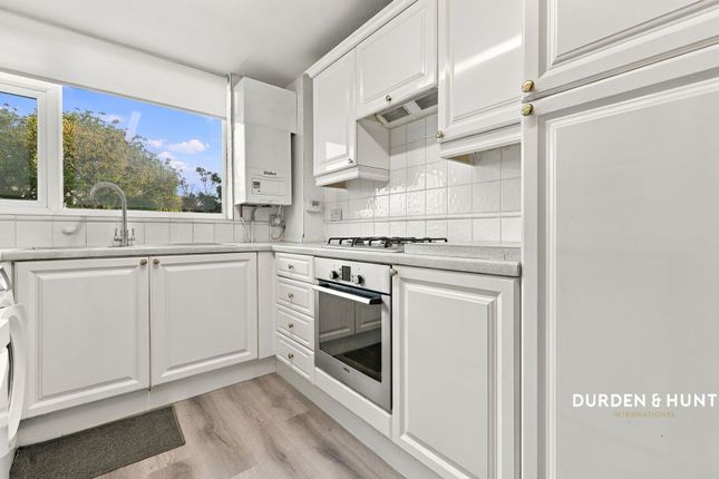17 Highfield Green, Epping photo 4
