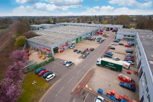 Industrial to let in Unit 11 North Orbital Commercial Park, Napsbury Lane, St. Albans