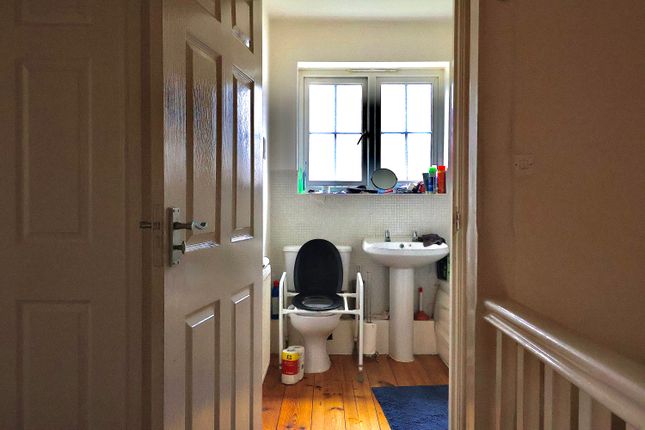 24a, Overton Close, Liverpool photo 4