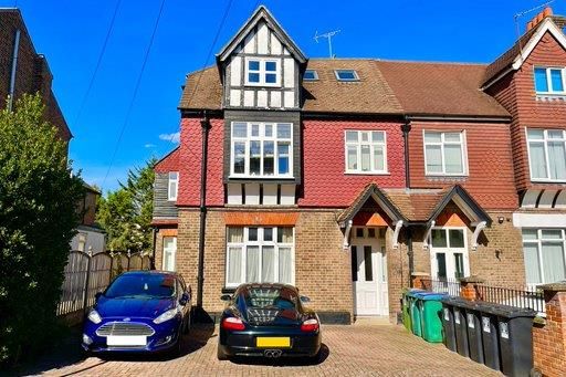 Thumbnail Flat for sale in Essex Road, Watford