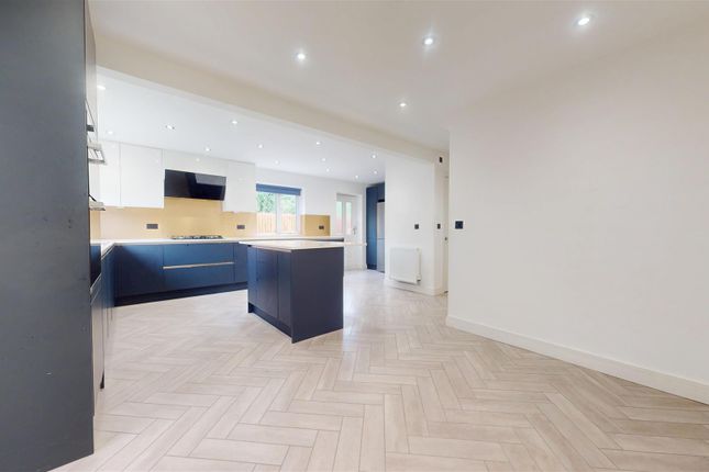 4, Delph Hollow Way, St. Helens photo 4