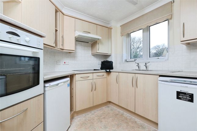 63, Aire Valley Court, Bingley photo 4