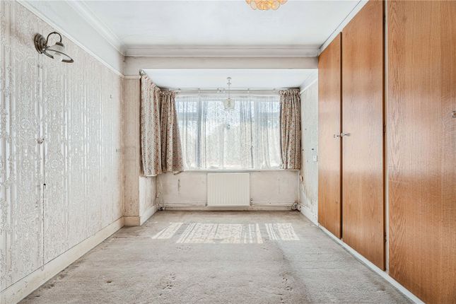 22, Curtis Road, Hounslow photo 4