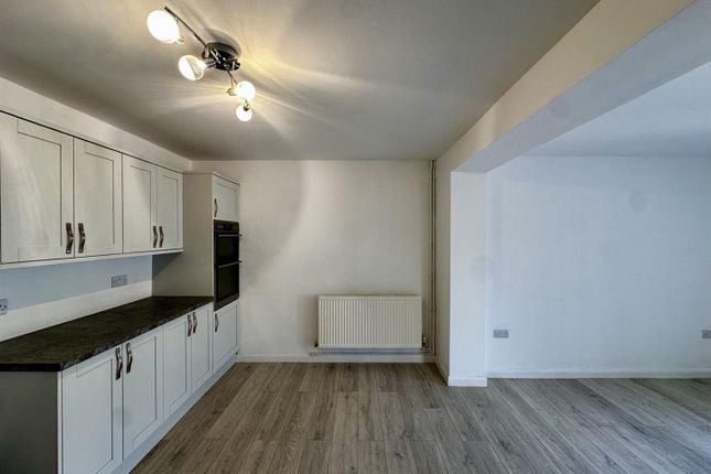 2, Charles Street, Corsham photo 5
